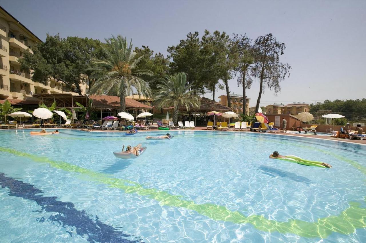 Side Palm D'Or Hotel Exterior photo