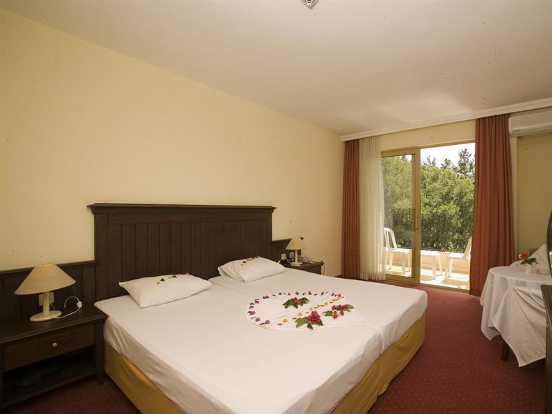 Side Palm D'Or Hotel Exterior photo